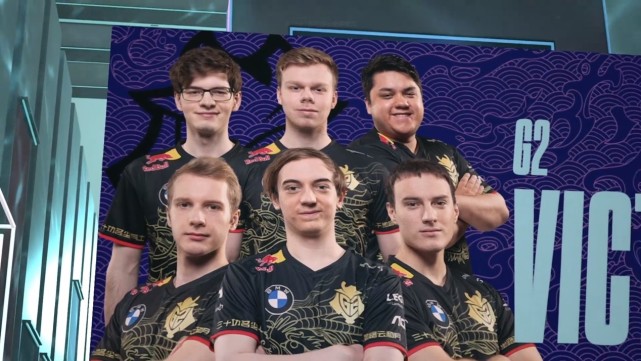 阵容进行多 阵容进行多