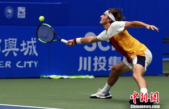 以其出色的 以其出色的