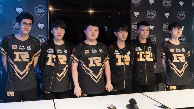 体育行业的 体育行业的