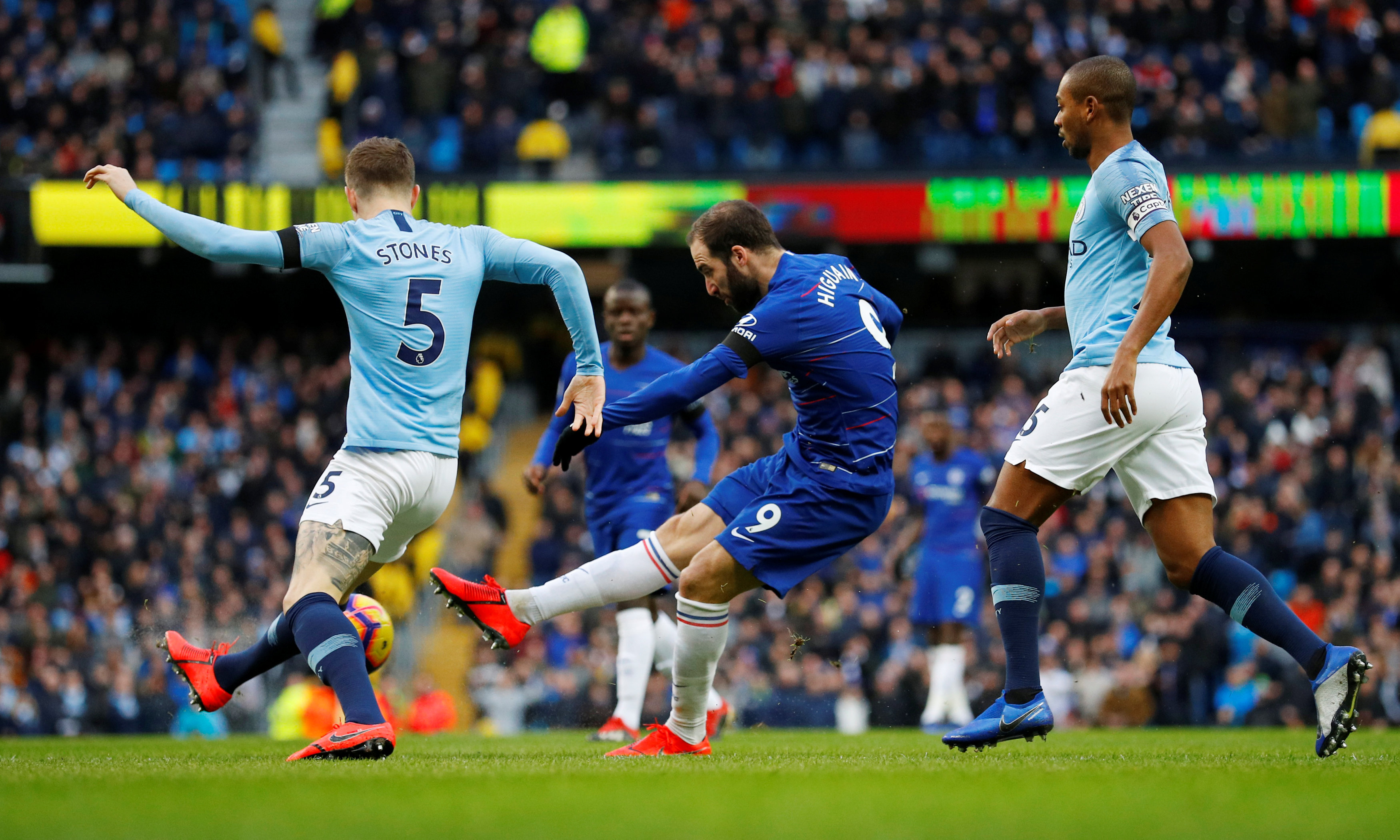 论度上都不 论度上都不